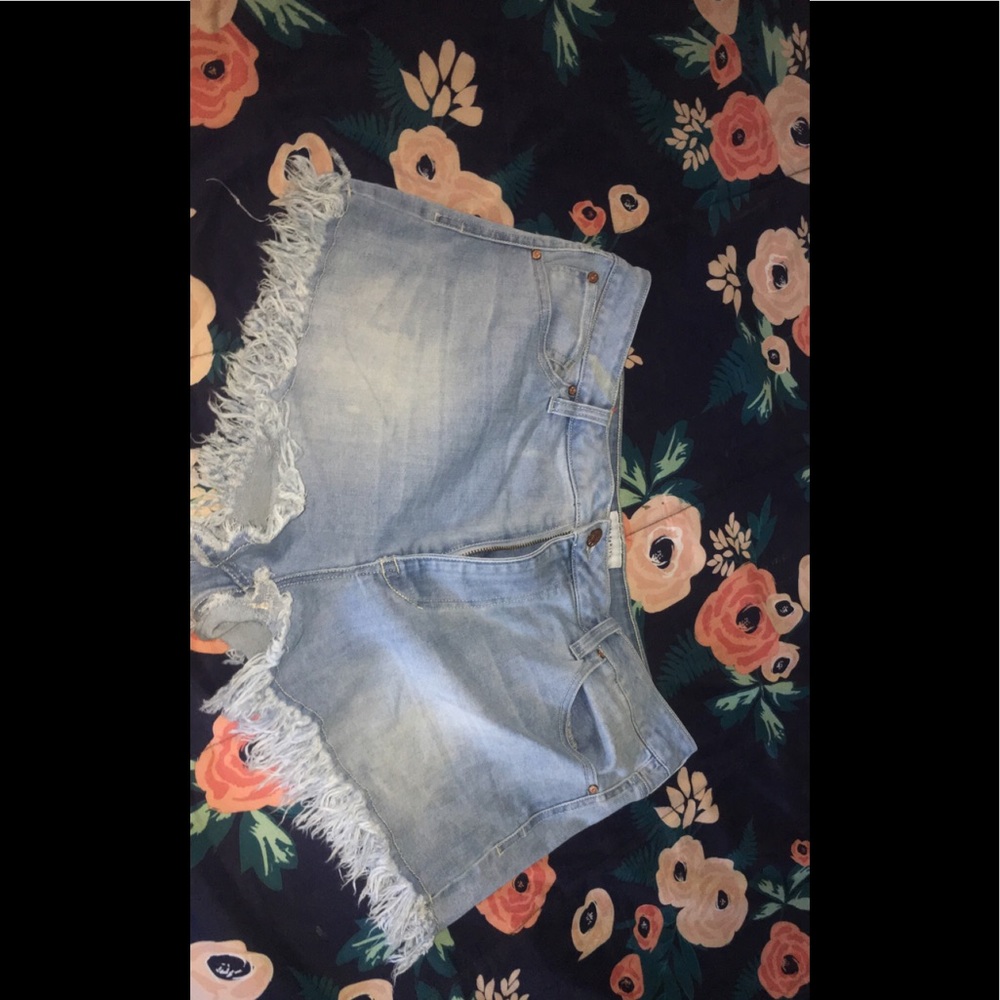 Distressed shorts